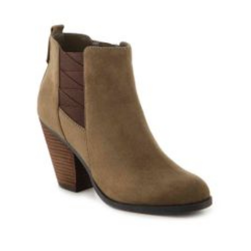 Mix No. 6 Vincee Chelsea Boot